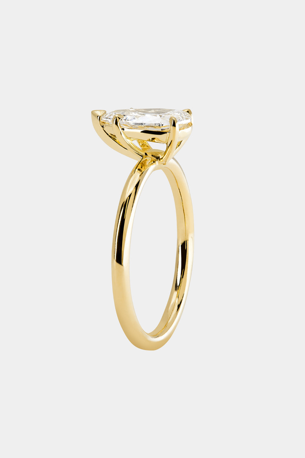 Emerald Diamond Ring | 18K Gold| Natasha Schweitzer