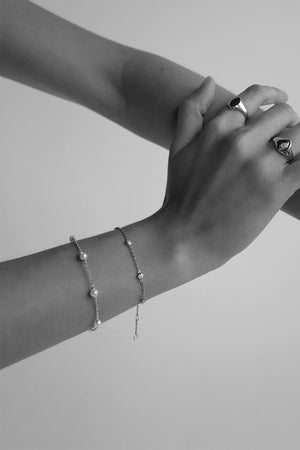 Lulu Pearl Bracelet | Silver | Natasha Schweitzer