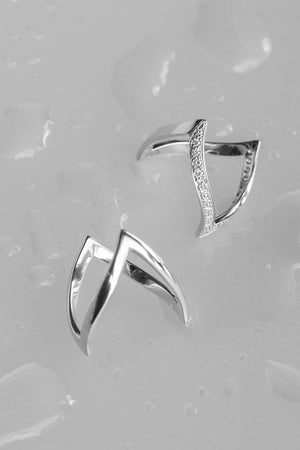 En Pointe Diamond Ring | White Gold | Natasha Schweitzer