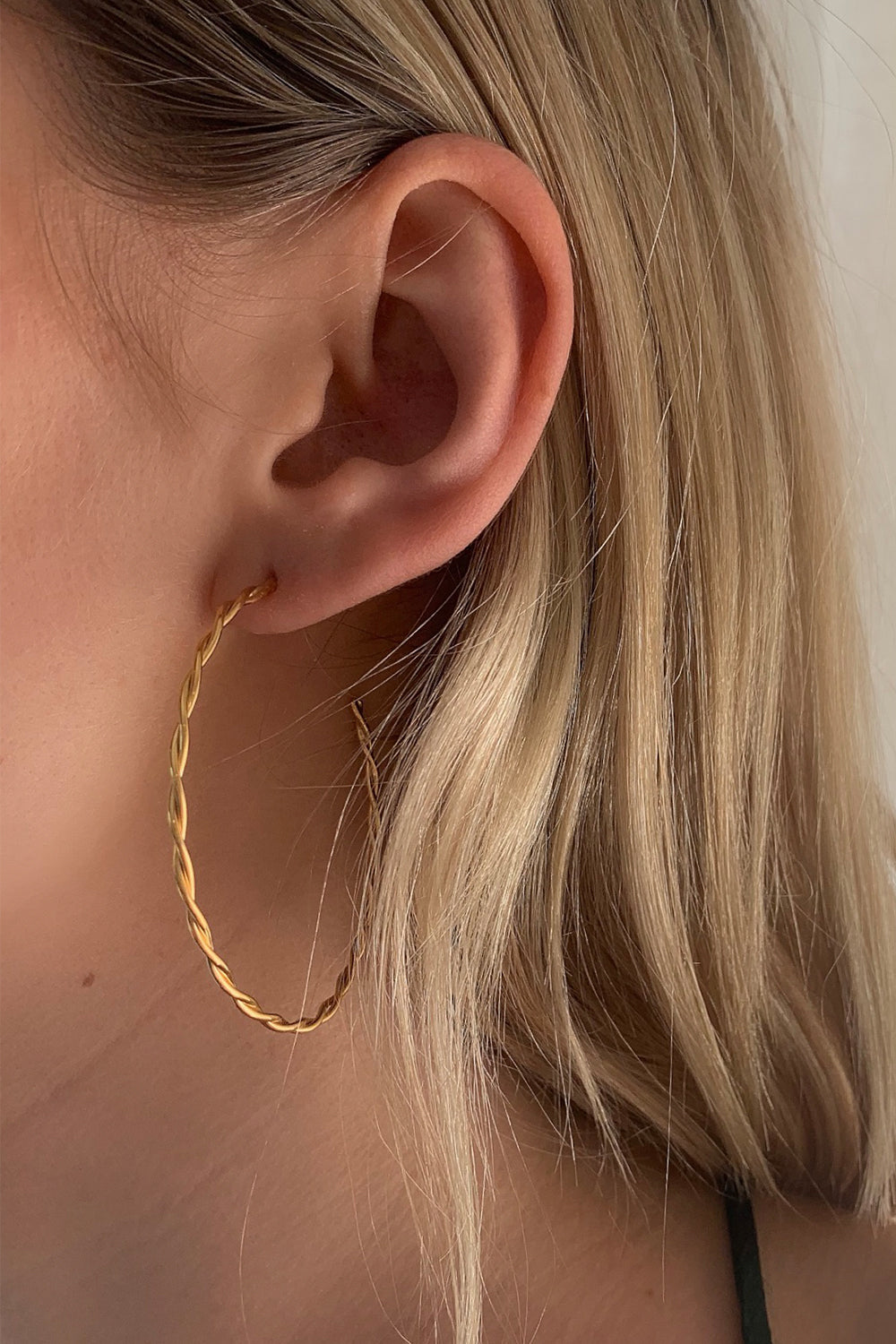 Helix Earrings Large | Gold| Natasha Schweitzer