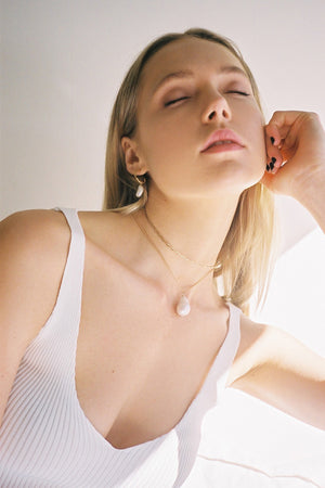 Helix Pearl Earrings Small | 9K Yellow Gold | Natasha Schweitzer