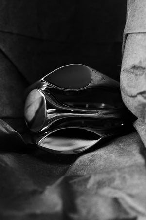 Mini Pear Signet Ring | White Gold | Natasha Schweitzer