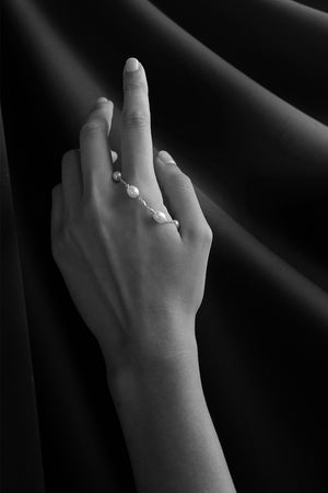 Oval Pearl Bracelet | Silver | Natasha Schweitzer