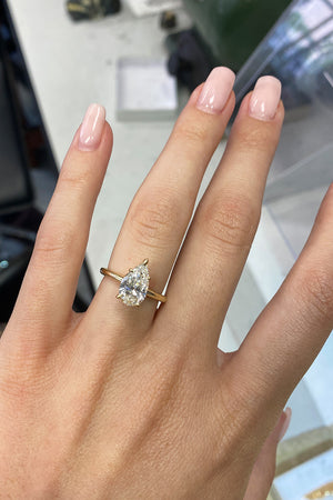 Pear Diamond Ring | 18K Gold | Natasha Schweitzer