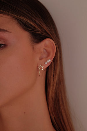 Sarah 3 Pearl Earrings | 9K Yellow Gold | Natasha Schweitzer