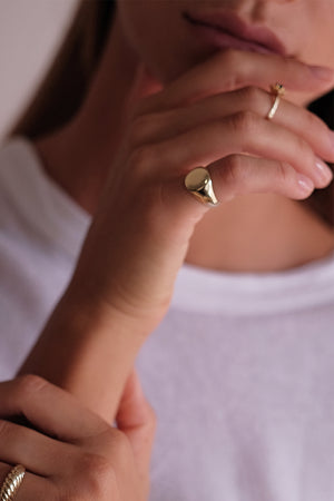 Oval Signet Ring | Yellow Gold, More Options Available | Natasha Schweitzer